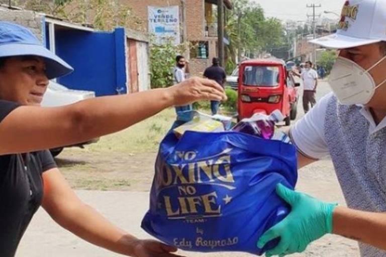 Eddy Reynoso, entrenador de Canelo, ayudará a 250 niños con quimioterapias