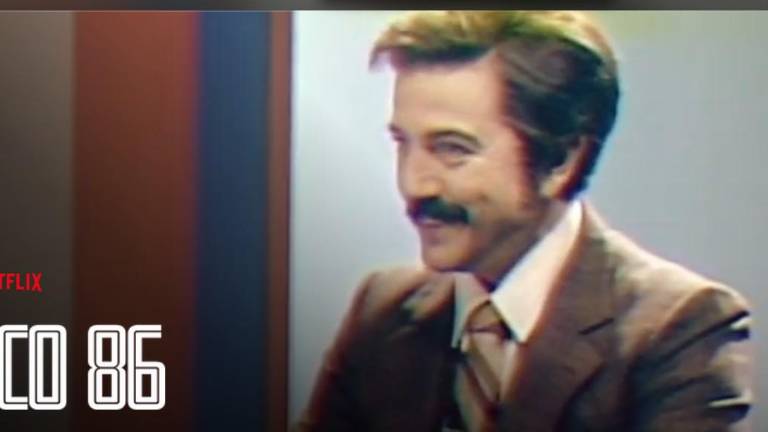 La cinta es una sátira de humor negro que narra cómo México logró obtener la sede de la Copa del Mundo de 1986 tras la renuncia de Colombia.