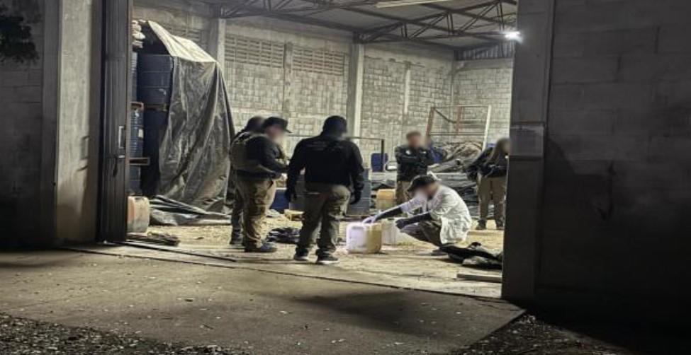 $!Aseguran más de 55 mil litros de metanfetamina en Culiacán