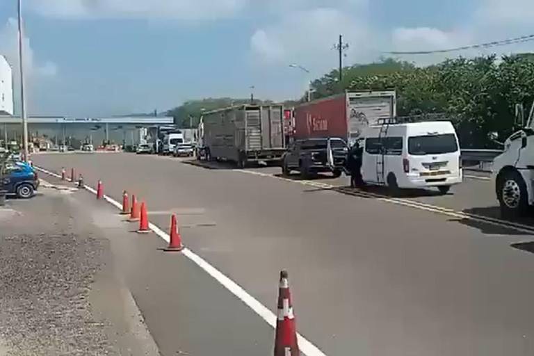 Abren circulación en casetas Coscomate y Mesillas, en la Autopista Mazatlán-Durango
