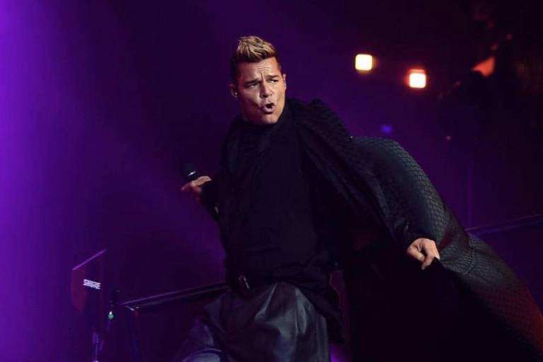 Ricky Martin reaparece y causa shock entre sus fans con su nuevo rostro