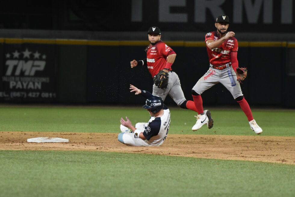 $!Venados cae 11-10 en extrainnings ante Algodoneros en un duelo de volteretas