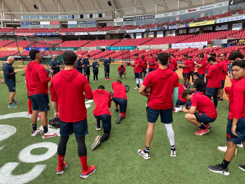 $!Nolan Kingham ya está en el puerto y listo para sumar triunfos con Venados de Mazatlán