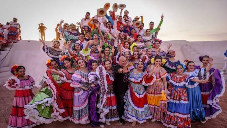 El repertorio de la compañía incluirá las piezas más emblemáticas, un recorrido por los ritmos y leyendas de Mazatlán.