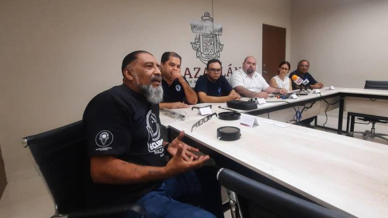 La Secretaría de Desarrollo Económico, Turismo y Pesca Mazatlán se sumó a la Sociedad Astronómica Mazatleca para impulsar el evento de observación del eclipse.