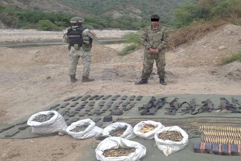 Ejército asegura arsenal, explosivos y mariguana en Badiraguato y San Ignacio