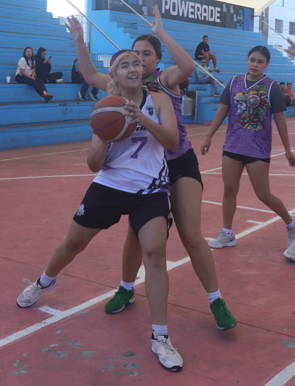 $!Tornados sufre tropezón en la Copa Navideña de Baloncesto