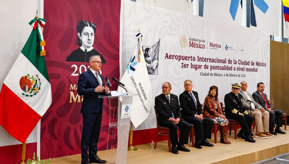 $!Entregan reconocimiento al Aeropuerto Internacional de la Ciudad de México por ser el tercero más puntual en el mundo