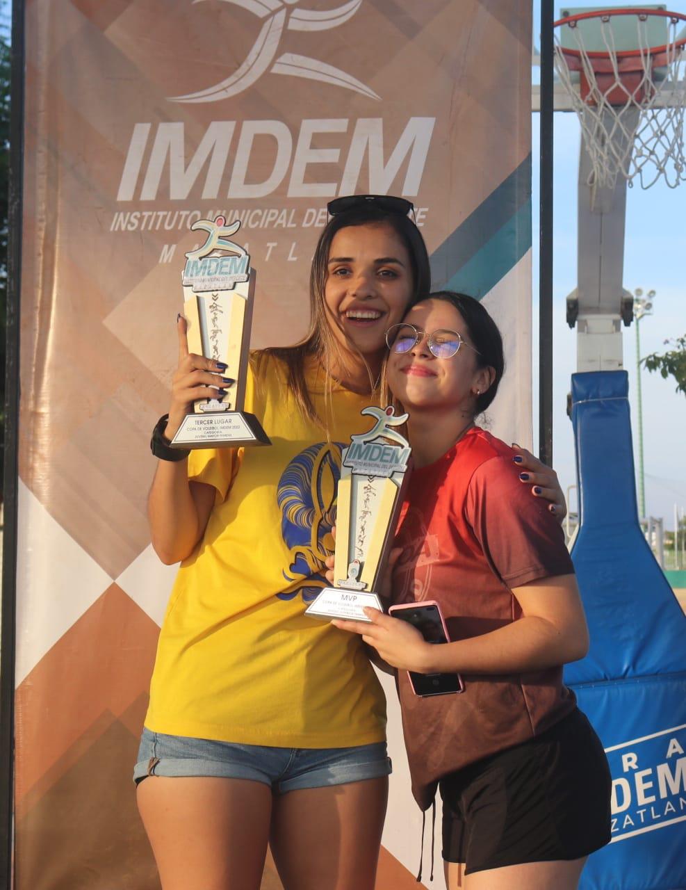 $!Guasave y Panteras Culiacán, campeones de Copa de Voleibol Imdem