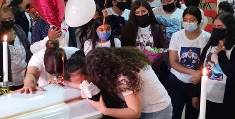 $!Los restos de la boxeadora Jeanette Zacarías llegan a Aguascalientes donde son velados