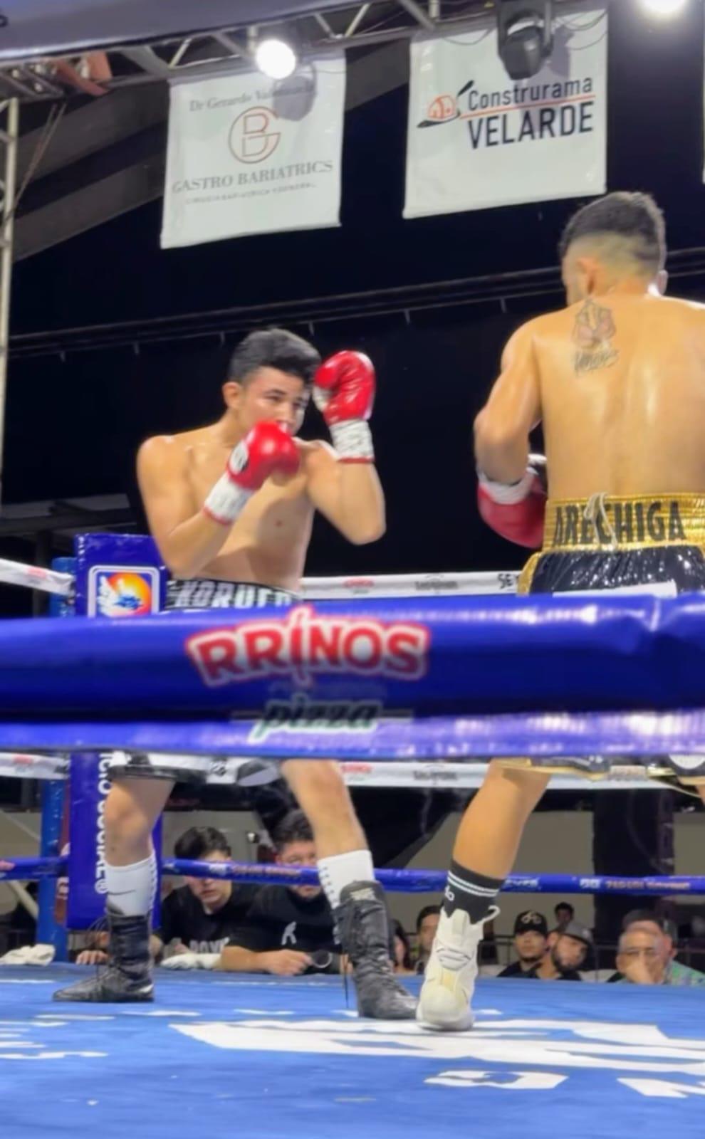 $!‘Veneno’ Aréchiga regresa con nocaut a la Germán Evers