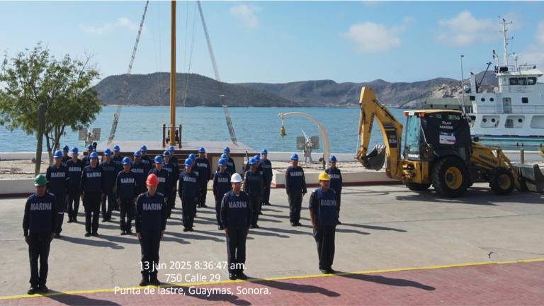 El Plan Marina fue activado en cinco estados en su fase preventiva por la cercanía del huracán Lorena.