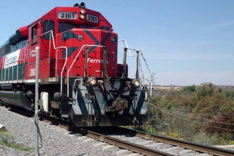 Grupo México denuncia incumplimiento de acuerdos por parte del gobierno ante toma de Ferrosur por la Marina