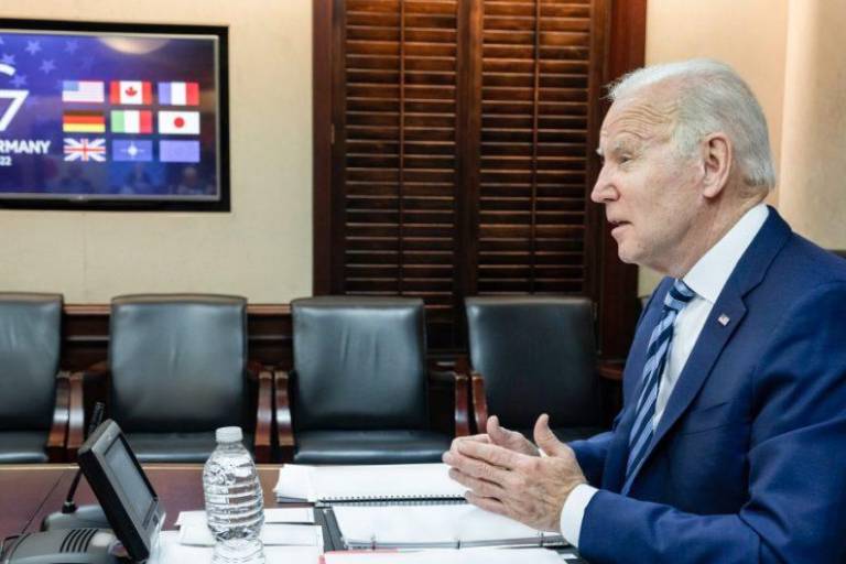 Biden anuncia más sanciones contra bancos ruso; limitará capacidad de Rusia para hacer negocios
