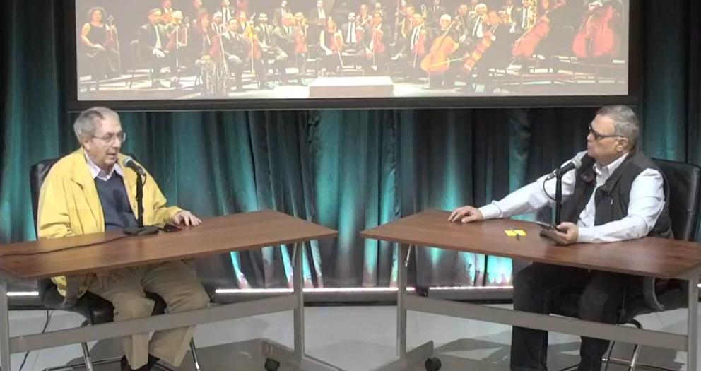 $!Gordon Campbell y Ulises Cisneros en el programa Butaca 33.