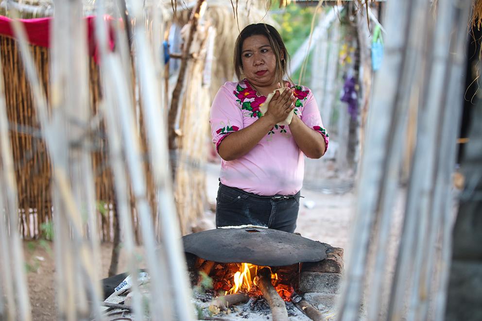 $!Desmontar un gasoducto y venderlo como fierro viejo: una historia de mujeres yaquis