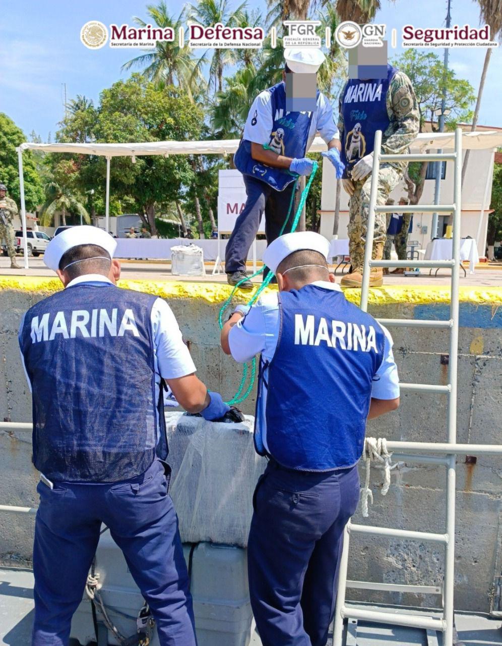 $!Aseguran más de media tonelada de cocaína en costas de Oaxaca