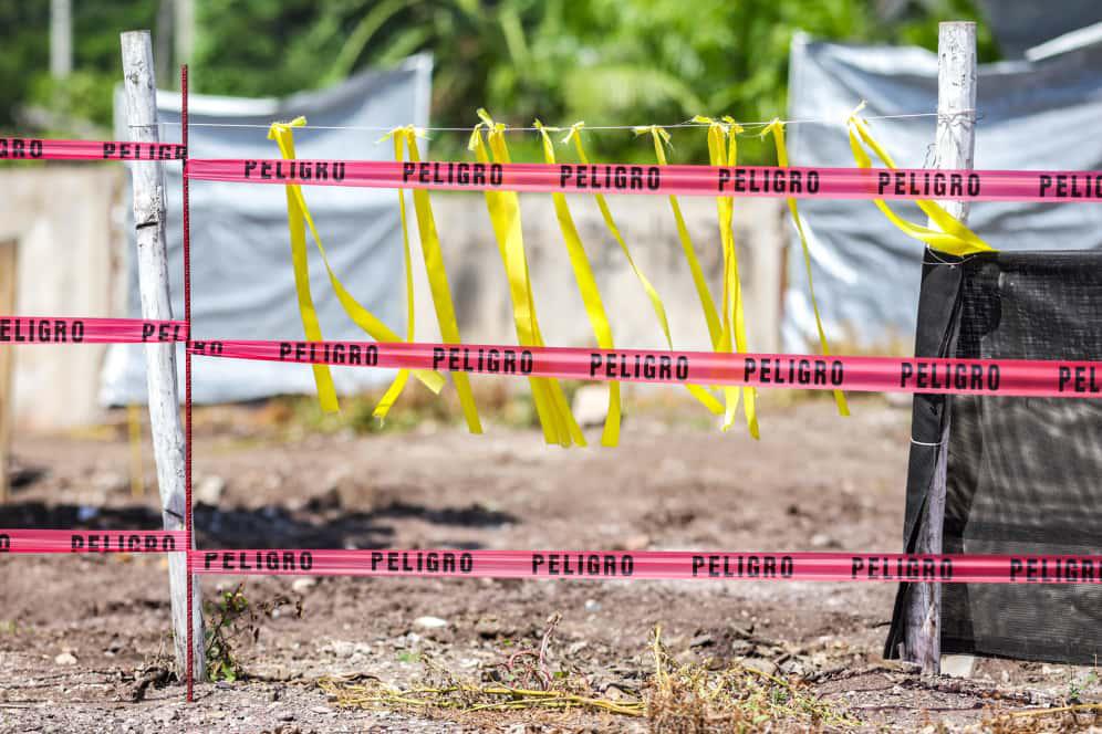 $!Inician exhumaciones en la segunda etapa de la fosa común del Panteón 21 de Marzo