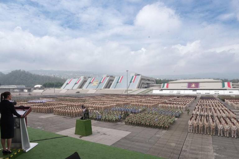 Nunca emitiré orden que vulnere orden constitucional, afirma Sheinbaum ante Fuerzas Armadas