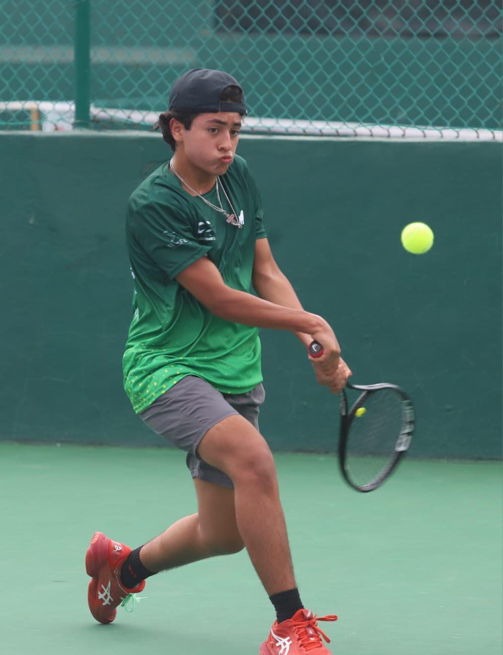 $!Luce Galván en jornada de Torneo de Tenis G2