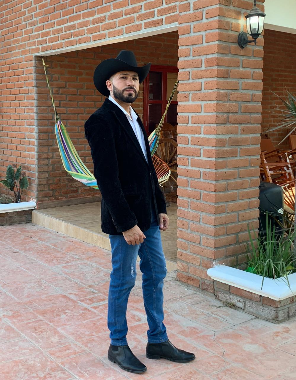 $!Juan Ramírez, una nueva propuesta musical en el regional mexicano