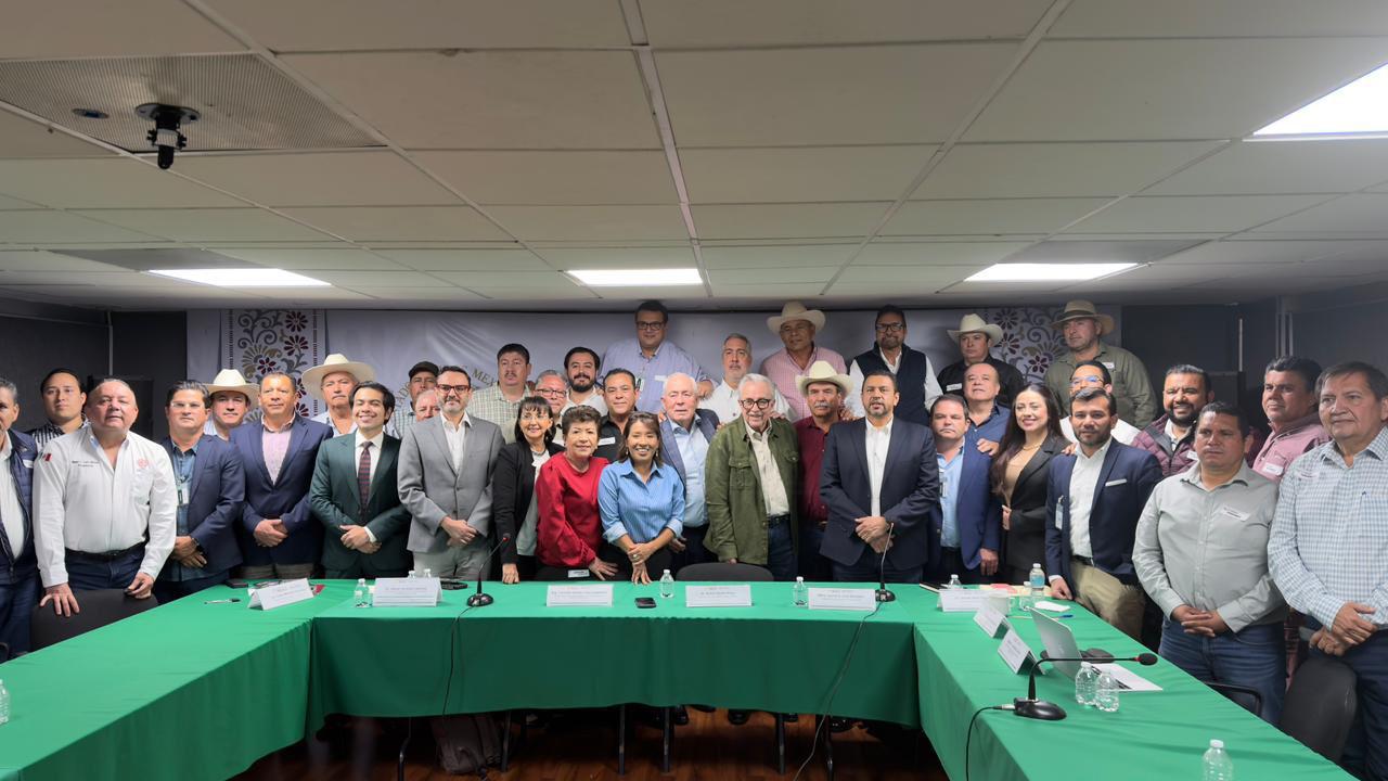 Acuerdan precio de $6 mil por tonelada de maíz para productores de Sinaloa