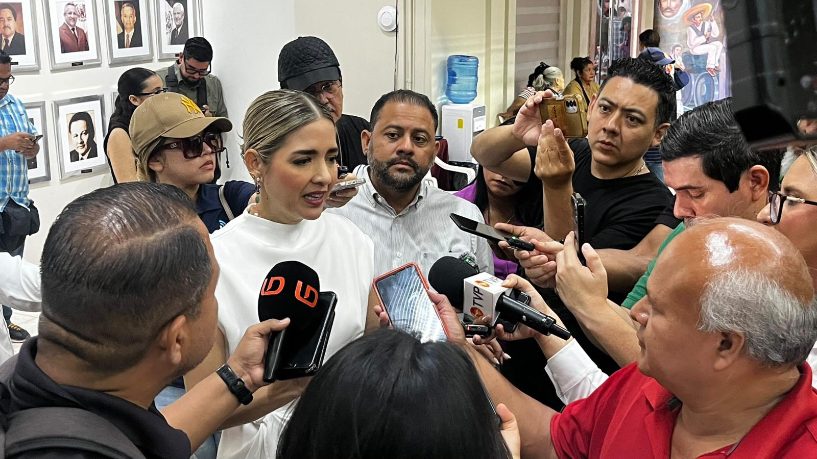 Dejan fuera de sesión extraordinaria de Cabildo de Mazatlán 