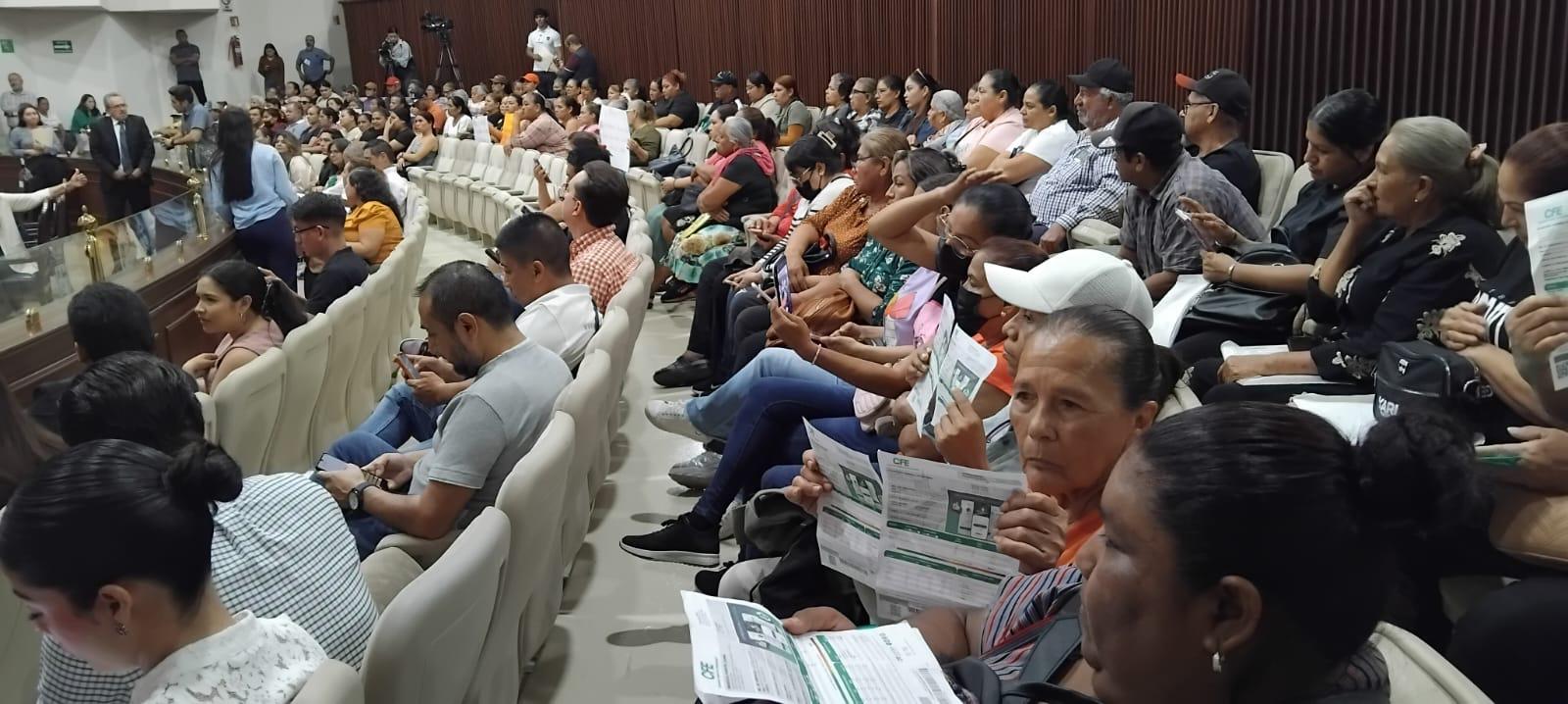 ‘No nos iremos hasta ser escuchados’: reclaman ciudadanos de