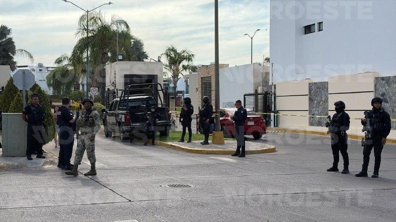 Asesinan en su auto a una mujer cuando ingresaba a un coto privado de Mazatlán