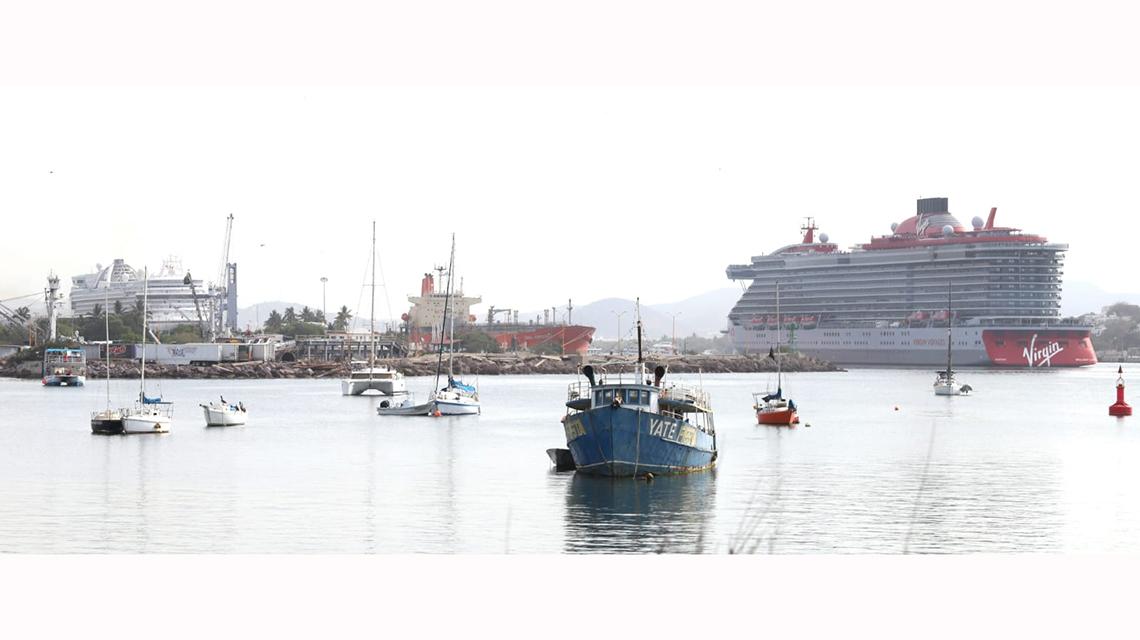 Recibe Mazatlán a los cruceros Emerald Princess y Brilliant Lady