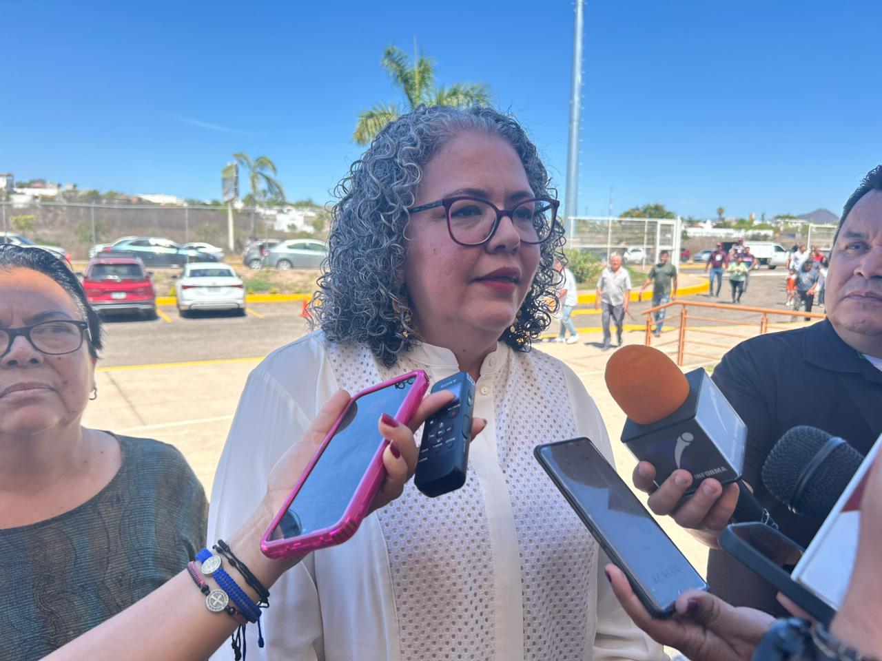 Llama Graciela Domínguez al diálogo tras incidentes con Imelda Castro y Noroña