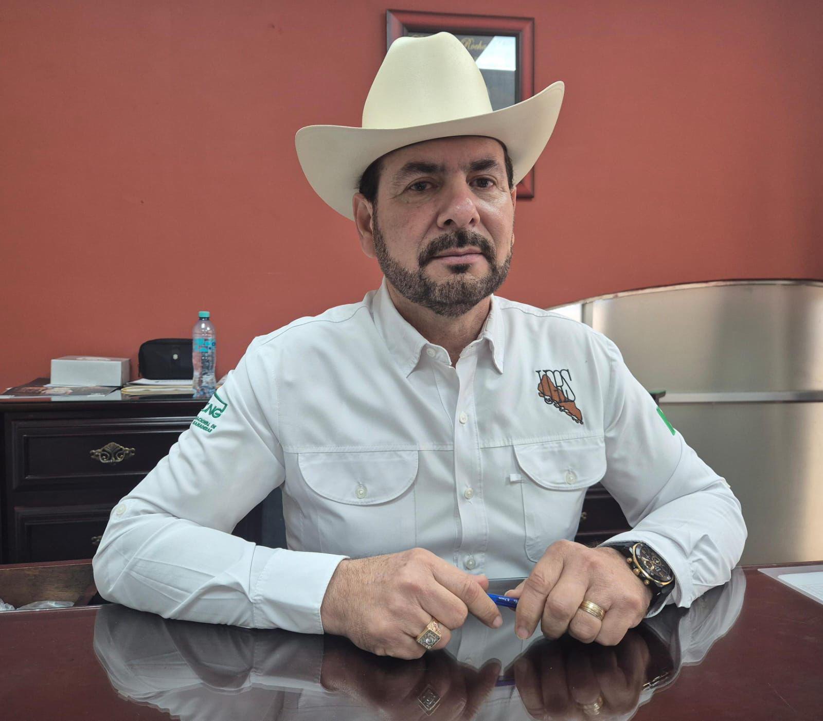 Ganaderos de Sinaloa refuerzan medidas ante brote de gusano barrenador en Nayarit