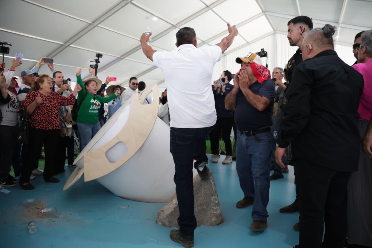 Manifestación revienta evento de inauguración de planta Pacífico Mexinol en Topolobampo
