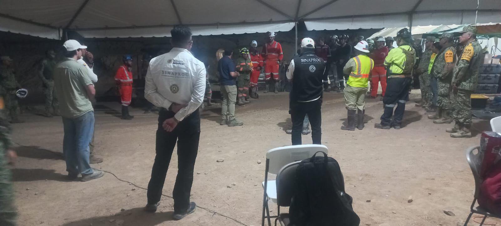 Suman cuatro días de la desaparición de cuatro mineros en Rosario; se intensifican las acciones de rescate