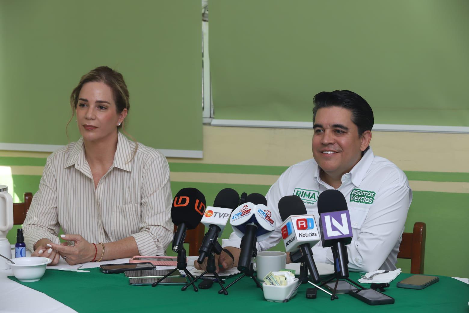 Reconoce Ricardo Madrid sus aspiraciones en elecciones 2027 en Sinaloa, pero esperará los tiempos indicados