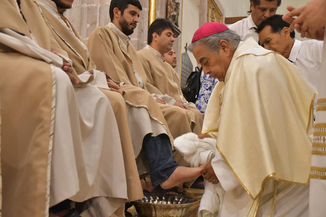 Catedral de Culiacán celebra el Jueves Santo con llamado a vivir la fe desde el servicio